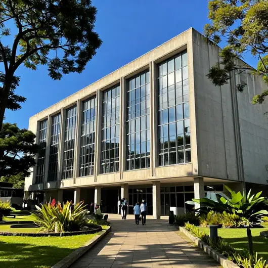 Descubra o Museu de Ciências Naturais e Planetário PUC Minas Descubra o Museu de Ciências Naturais e Planetário PUC Minas